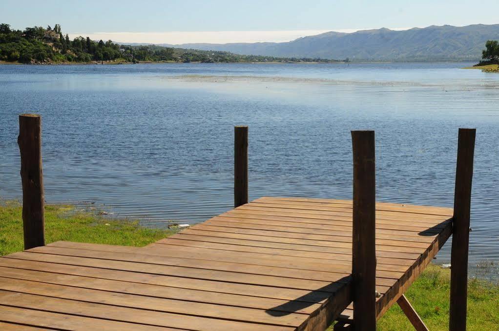 Hostal De La Costa Villa Carlos Paz Bagian luar foto