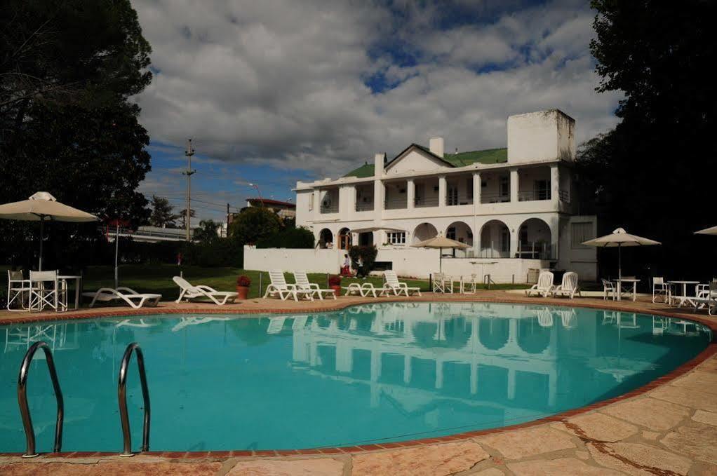 Hostal De La Costa Villa Carlos Paz Bagian luar foto