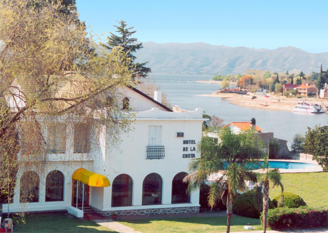 Hostal De La Costa Villa Carlos Paz Bagian luar foto